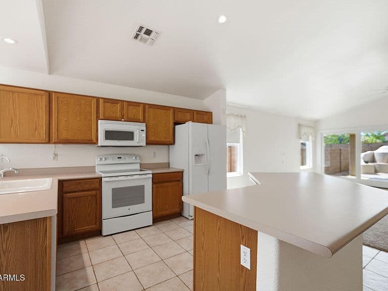 2328 N TIERRA ALTA Circle photo 3
