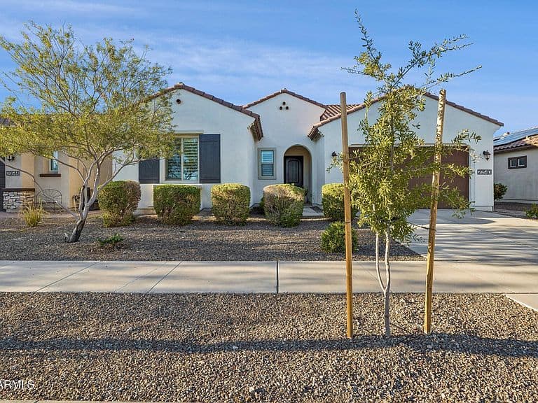 20540 W MARIPOSA Street photo 5