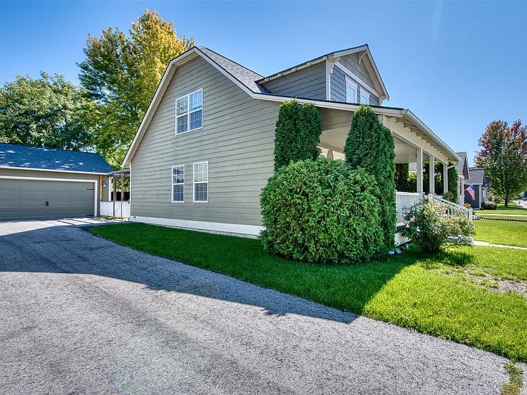 105 Bayberry Ln photo 3