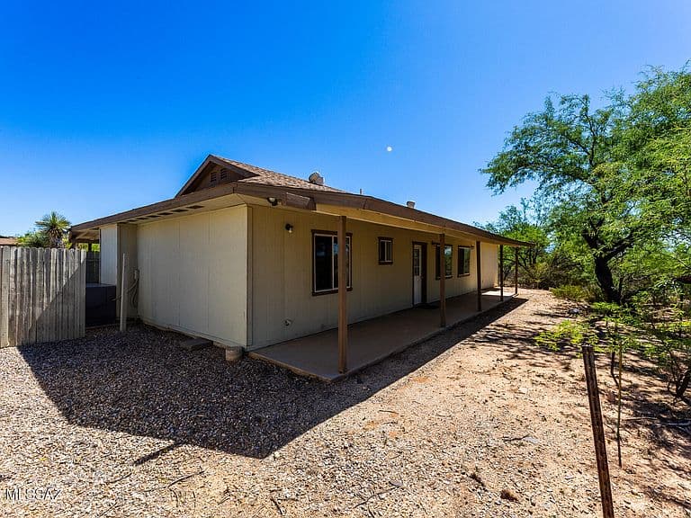 179 W Autumn Ln photo 2