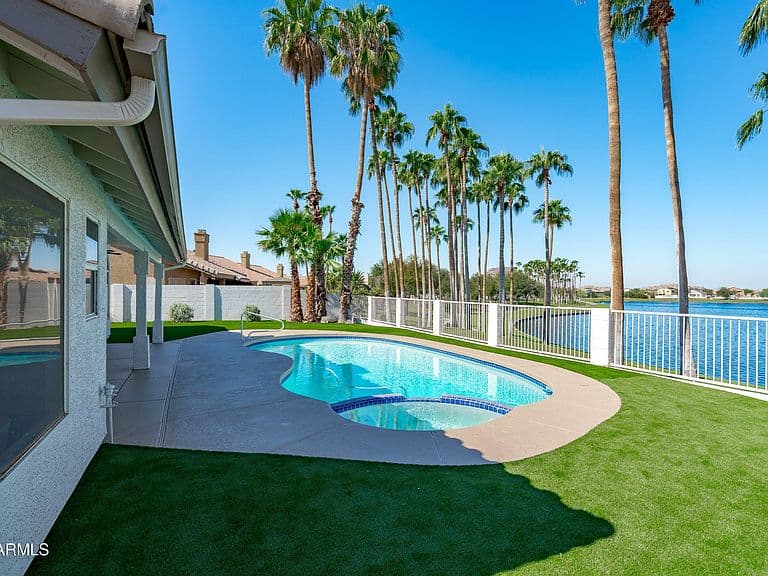 17812 W CACTUS FLOWER Drive photo 2