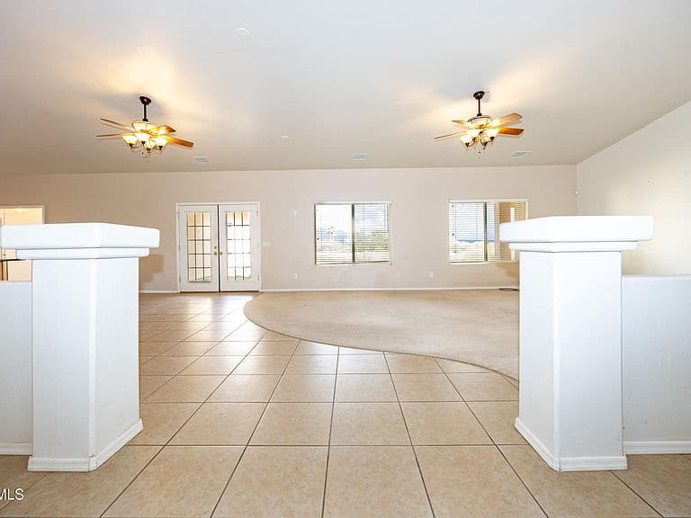 9533 E THREE CANYONS Road photo 5