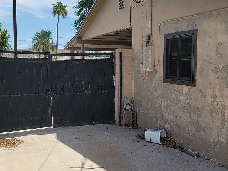 2656 S La Cruz Ave photo 4