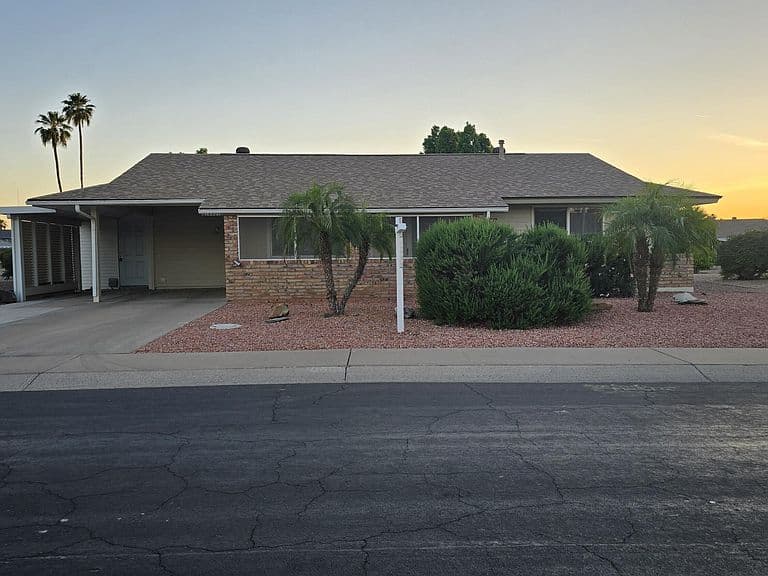 10601 W BOLIVAR Drive photo 1