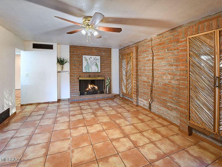 3520 N Melpomene Way photo 5