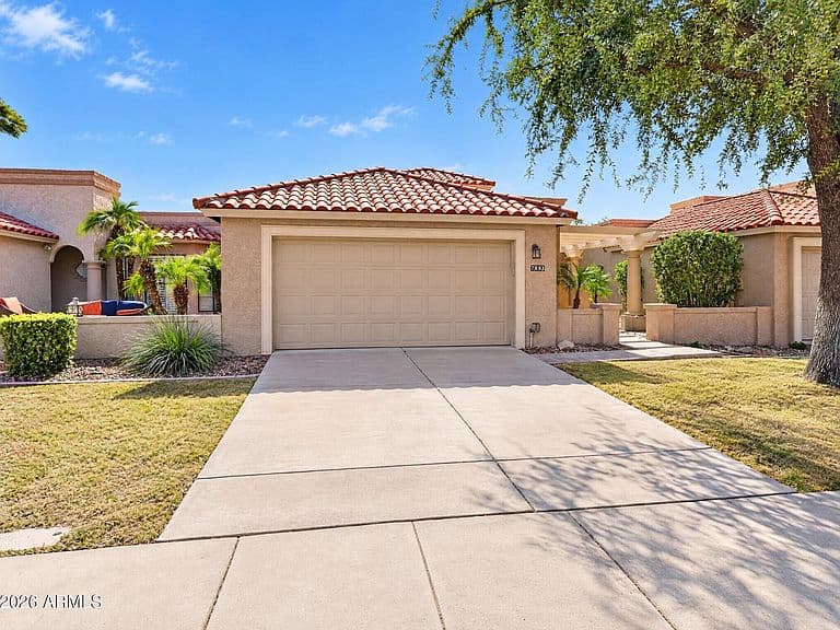 7893 E CACTUS WREN Road photo 1