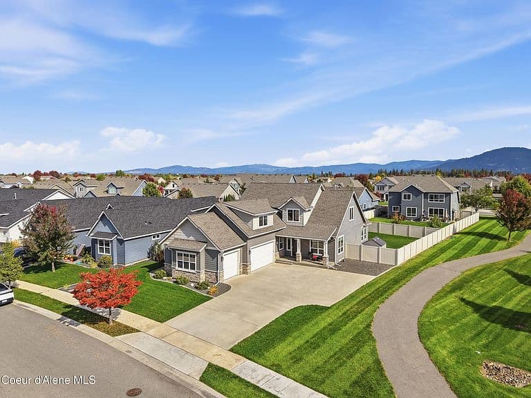 6890 N Hourglass Dr photo 1