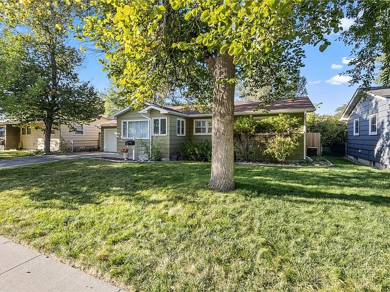 2123 Yellowstone Ave photo 1