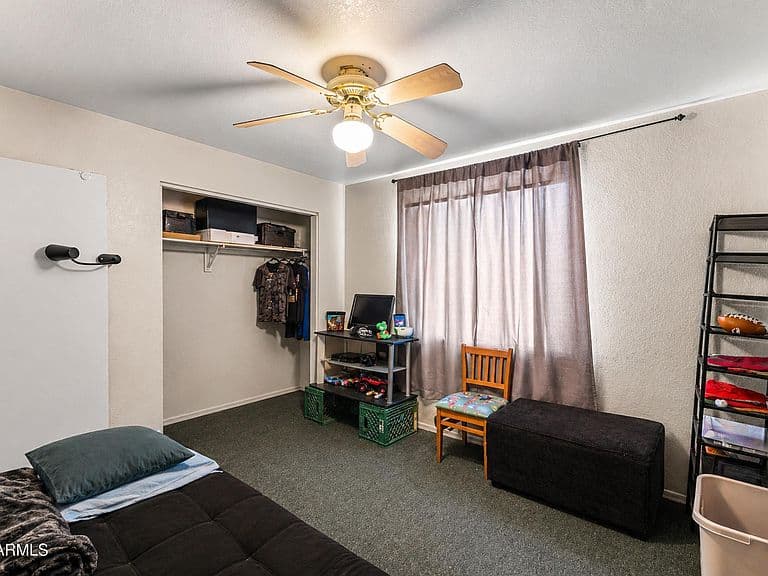 538 W MELROSE Drive photo 5