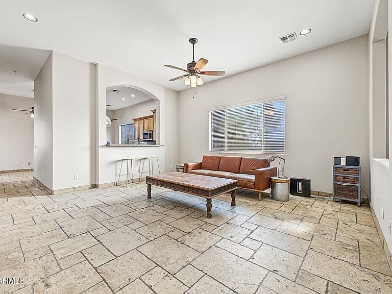 28515 N SADDLE TRAMP Way photo 4