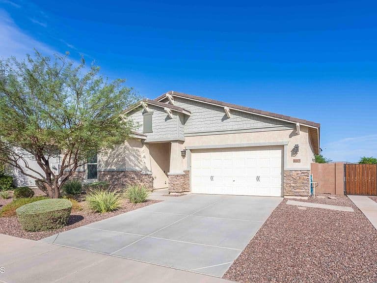 4647 N 183RD Drive photo 4
