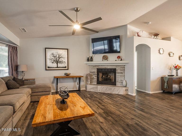 7146 N Viewscape Dr photo 3