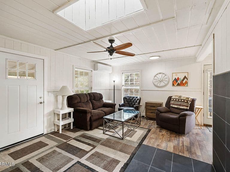 1347 W QUARTZ Road W photo 5