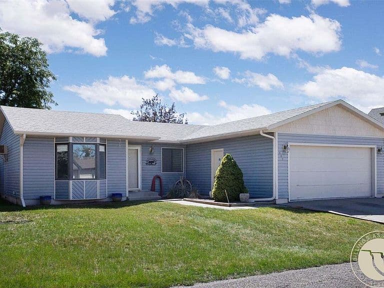 587 Chokecherry Pl photo 1