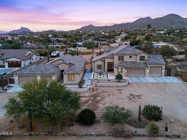 8236 E HERMOSA VISTA Drive photo 1