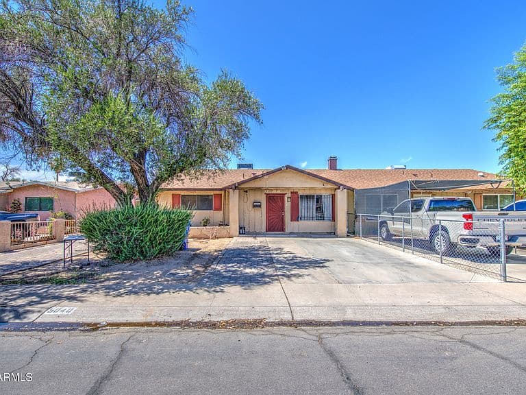 5040 N 41ST Drive photo 4