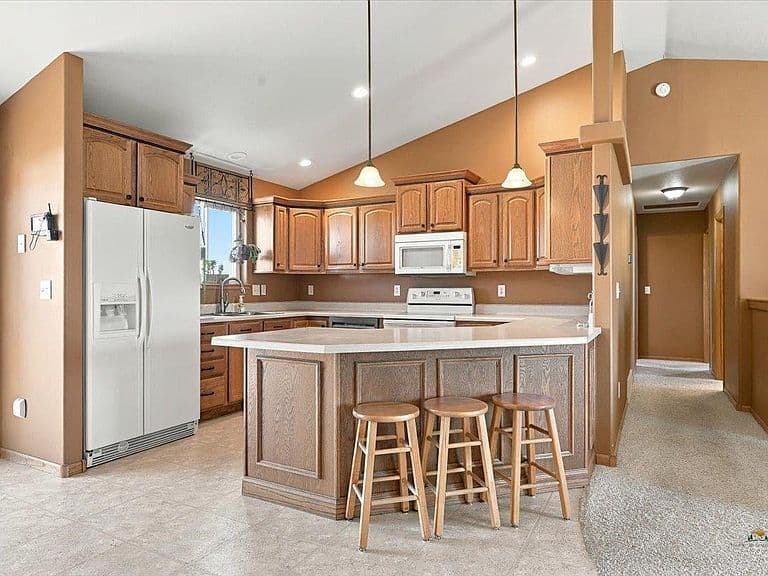 23008 Morninglight Dr photo 3