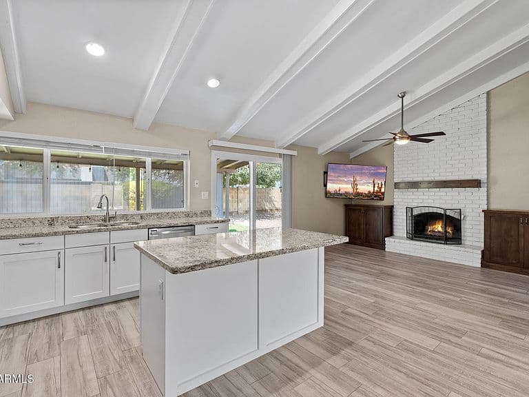 3180 N BENTRUP Circle photo 1