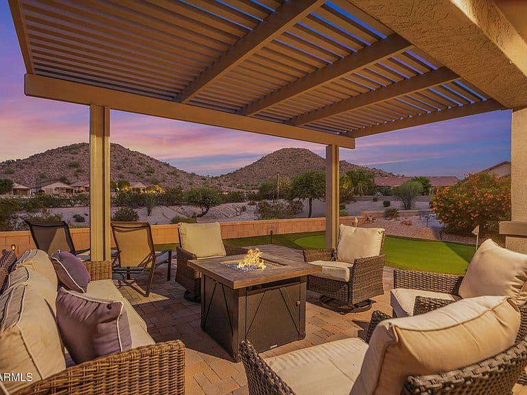 32119 N ECHO CANYON Road photo 1
