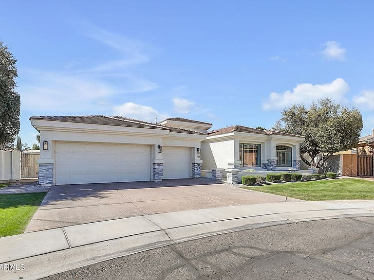 1769 W Tonto Drive photo 2