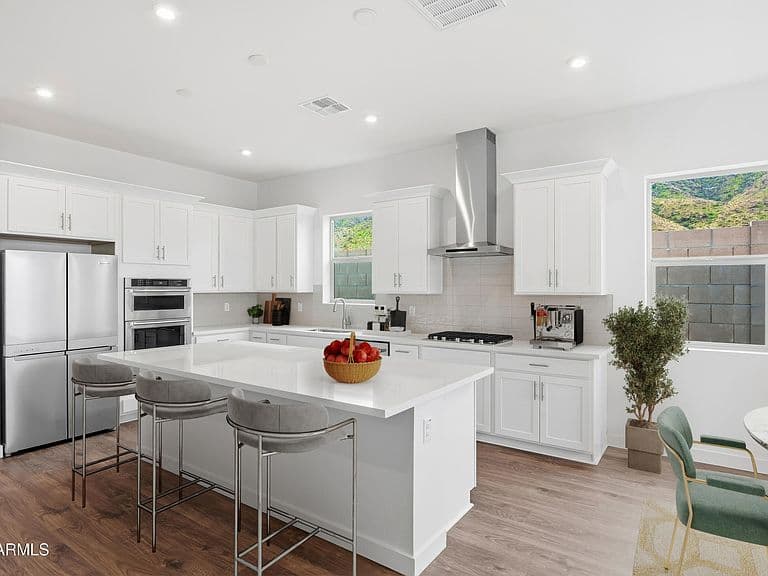 10218 S 21st Drive photo 5