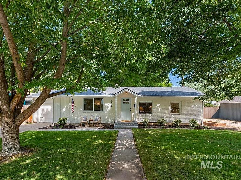 1912 W Dora St photo 3