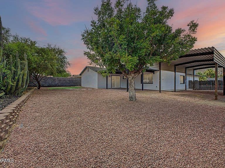 2577 E SWEETWATER Avenue photo 5