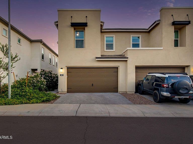 5041 E ANDERSON Drive photo 2