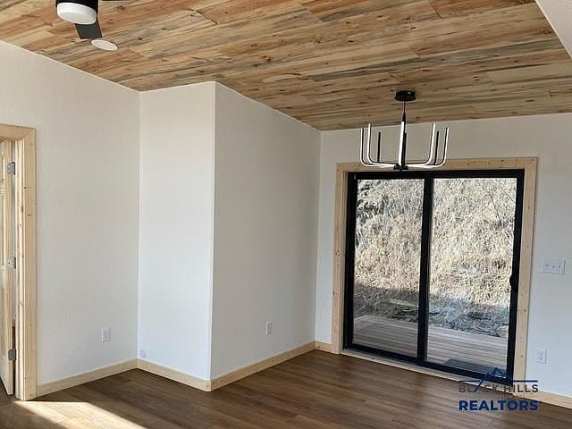 515 Pine Ave photo 4
