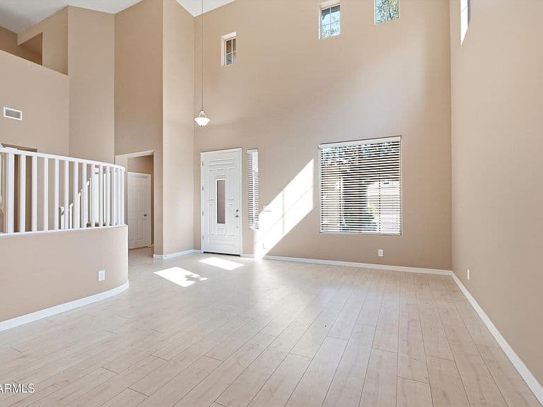 3097 E RAVEN Court photo 4
