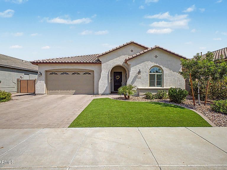 2864 W SANTA FE Drive photo 4