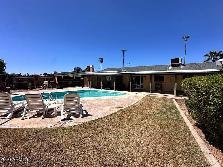 3421 E PARADISE Drive photo 4