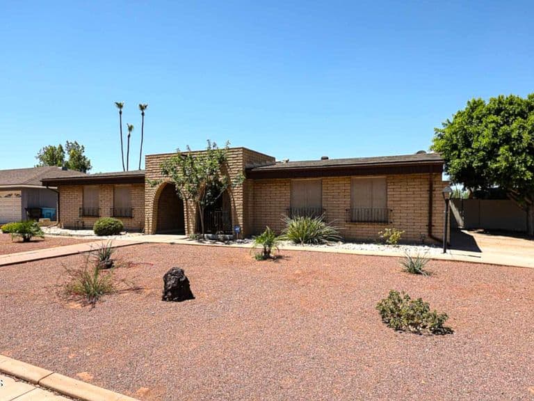 4135 W BERYL Avenue photo 1