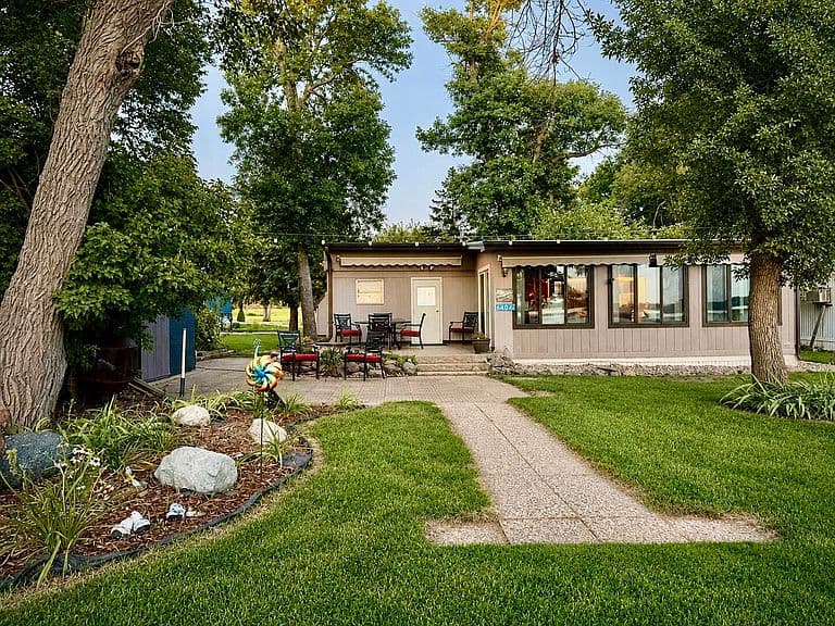 6404 Fischer Pl photo 1