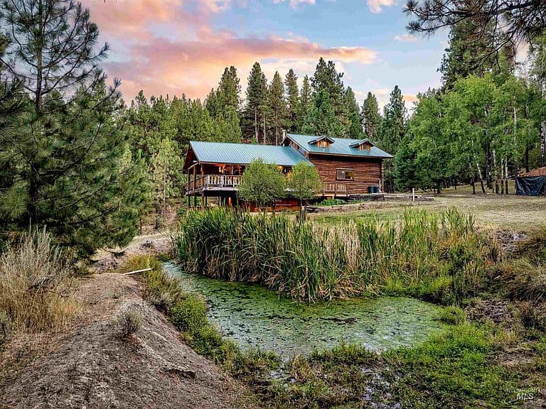 175 Evergreen Dr photo 4