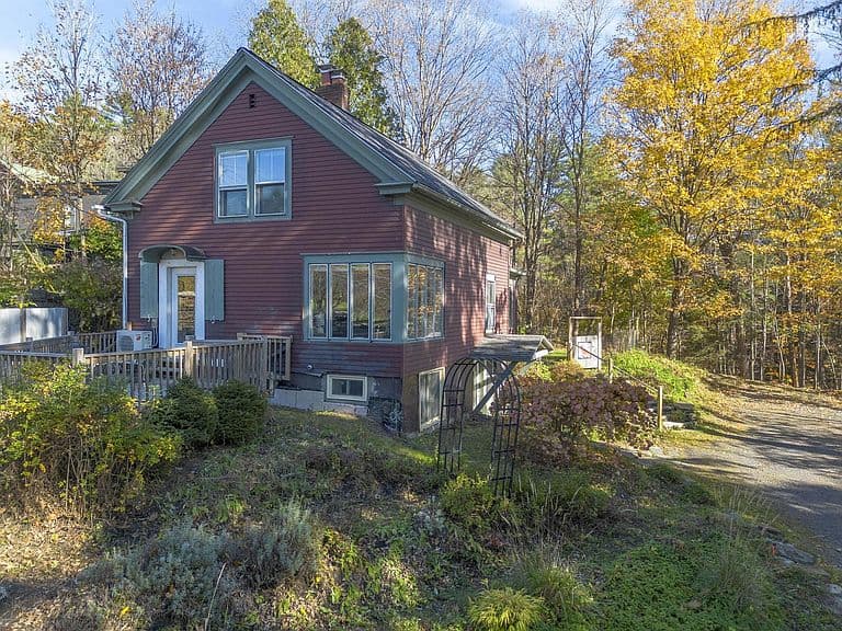 15 Merrill Terrace photo 3