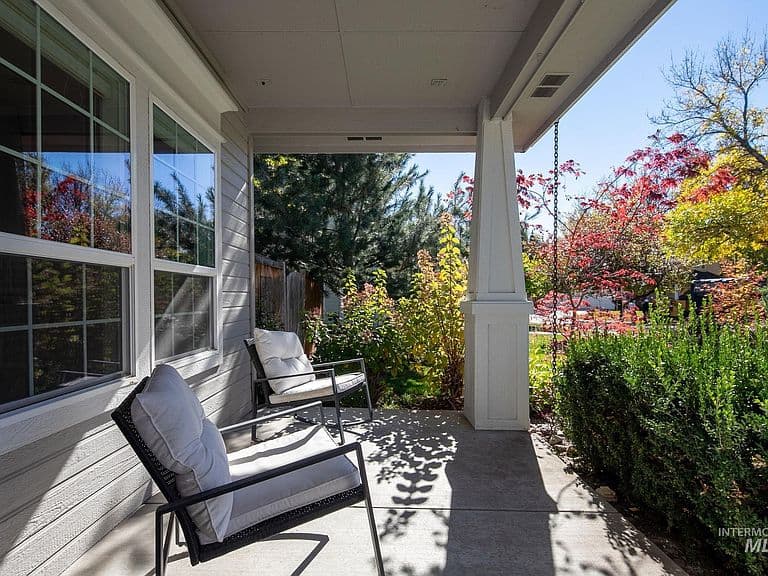1550 N Tadpole Ct photo 4