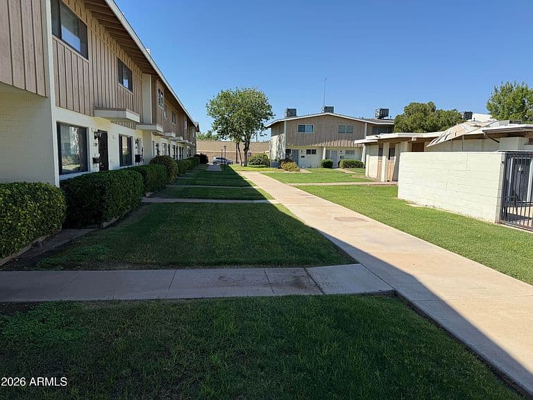 5314 W BLACK CANYON Highway photo 2