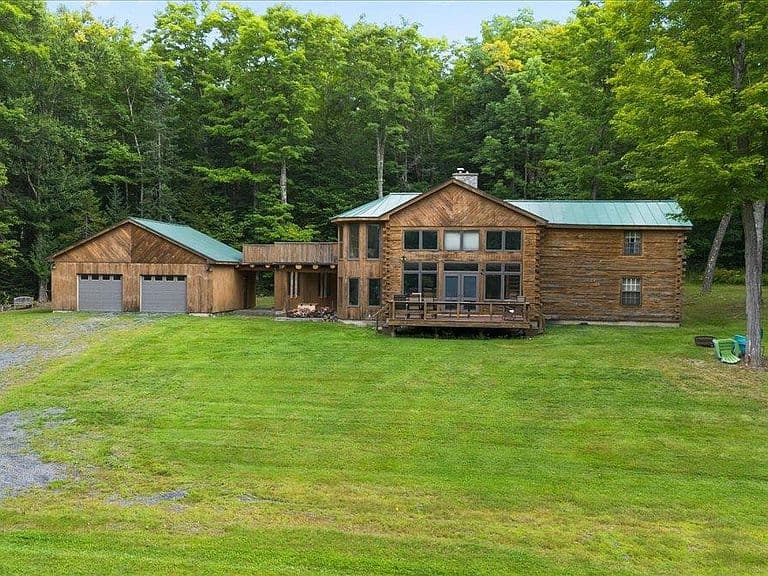 1641 West Hill Road photo 2