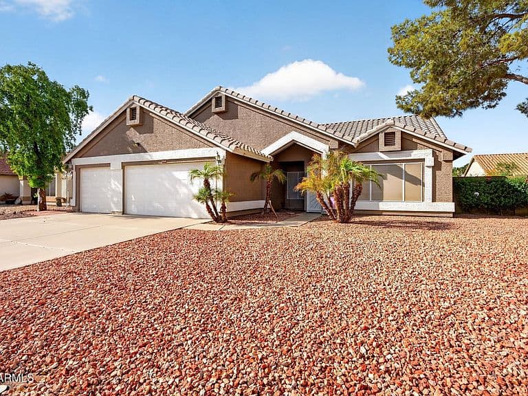 7834 W HEARN Road photo 4