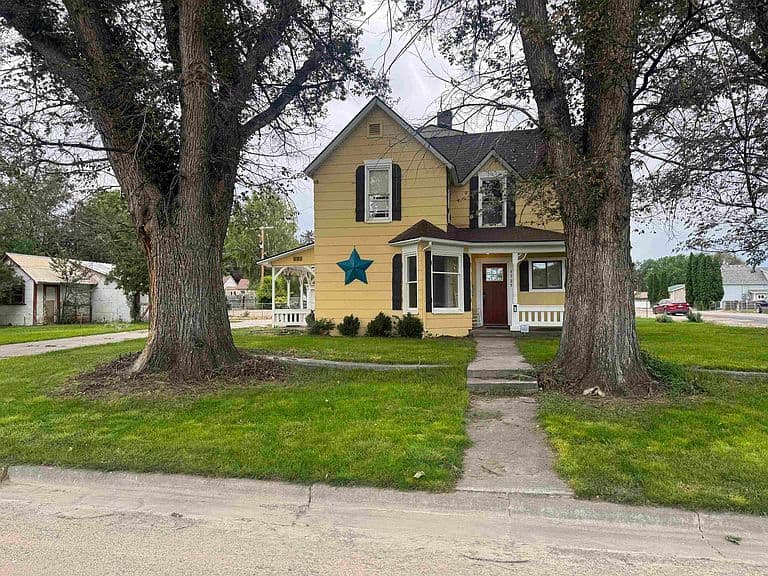 1727 Fort Hall Ave photo 1