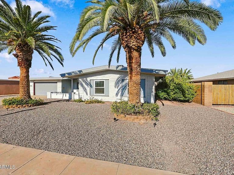 16210 N MEADOW PARK Drive photo 3