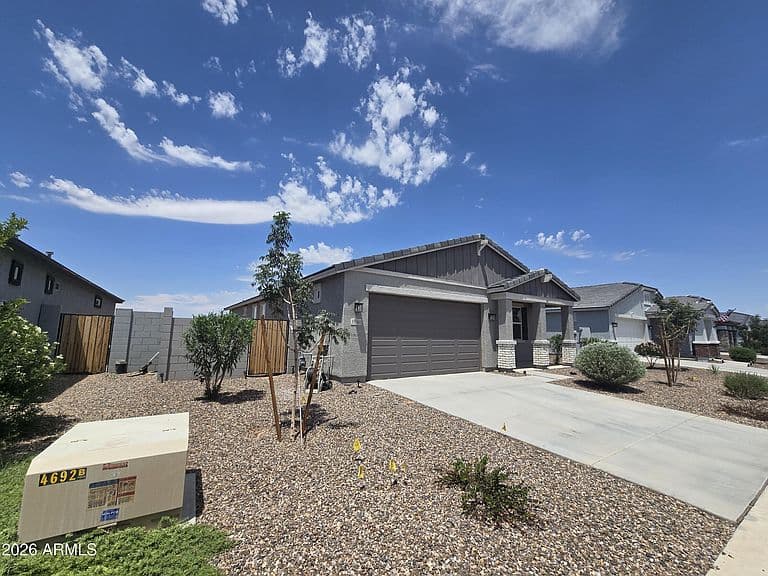 35580 W LA PAZ Street photo 5