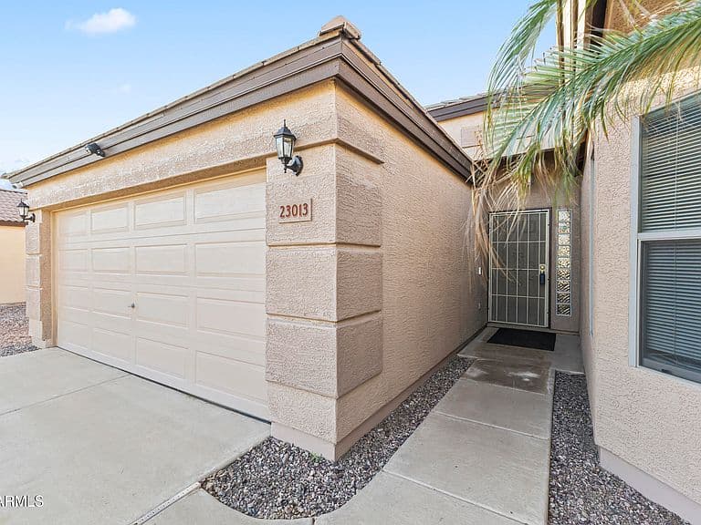 23013 W PIMA Street photo 2