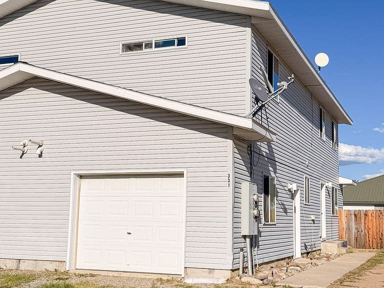 331 Cole Ave photo 1
