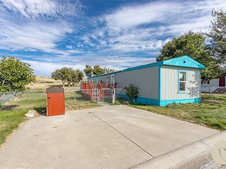 2224 Us Highway 87 E Trailer 111 photo 1