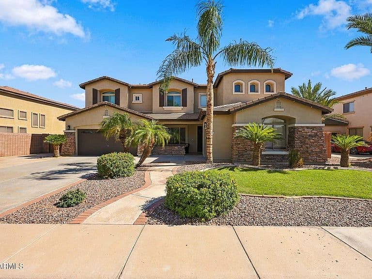 3177 S CORRINE Court photo 1