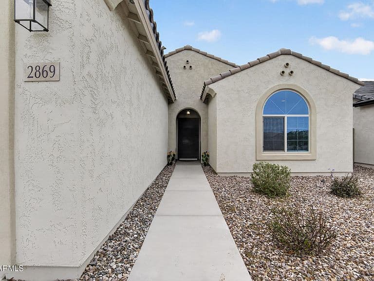 2869 N Coronado Drive photo 4
