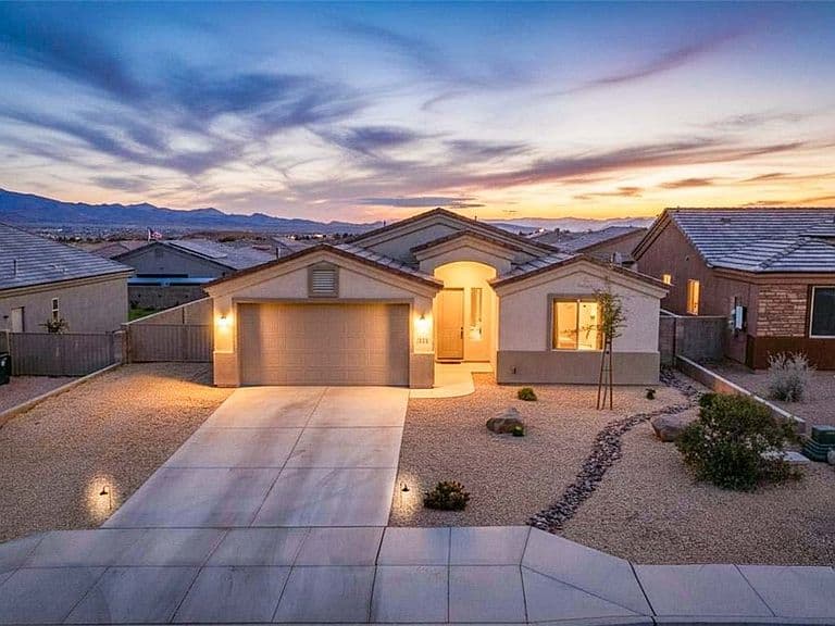 3369 Whitehead Ave photo 1