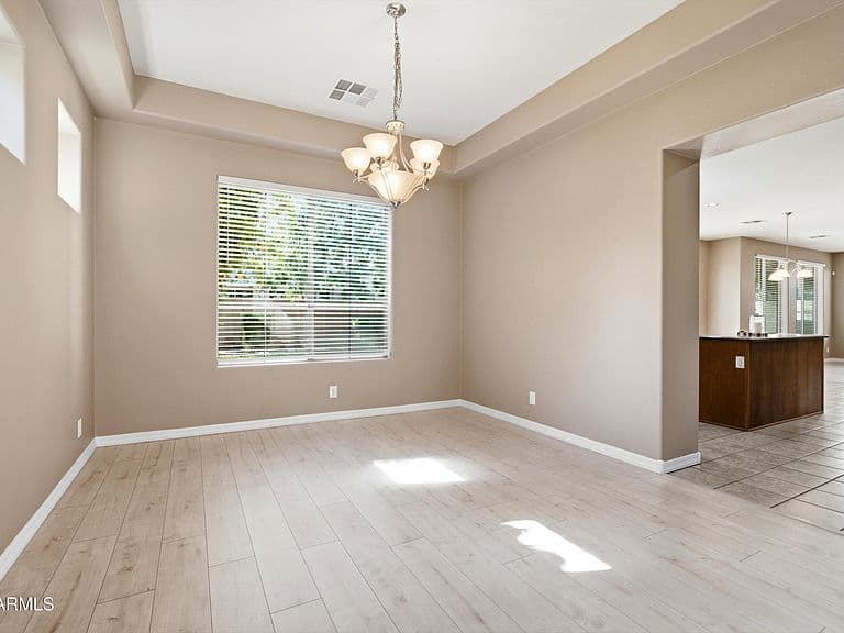 3097 E RAVEN Court photo 2
